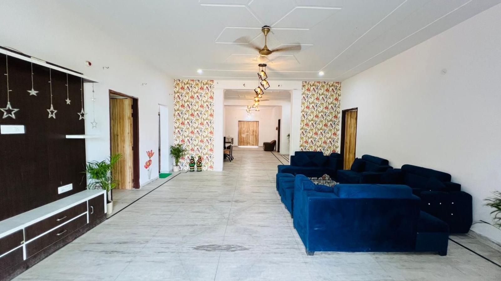 Venus Farm Villa Гургаон Екстериор снимка